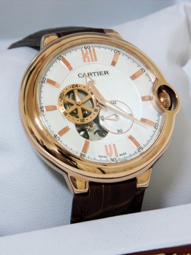cartier-luxury-watch_392524113